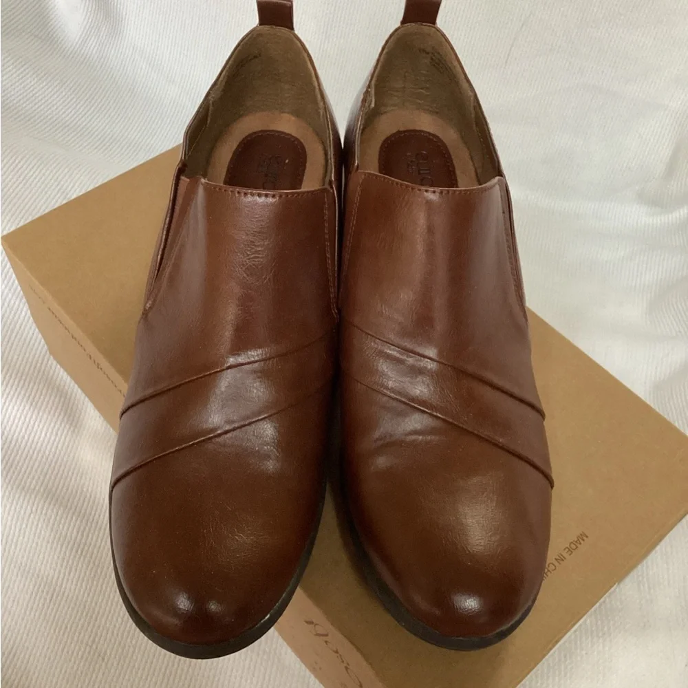 EUROSOFT Abrielle Mocha Slip on Women’s Comfort Shoes . 11 M, euro 43, NIB
